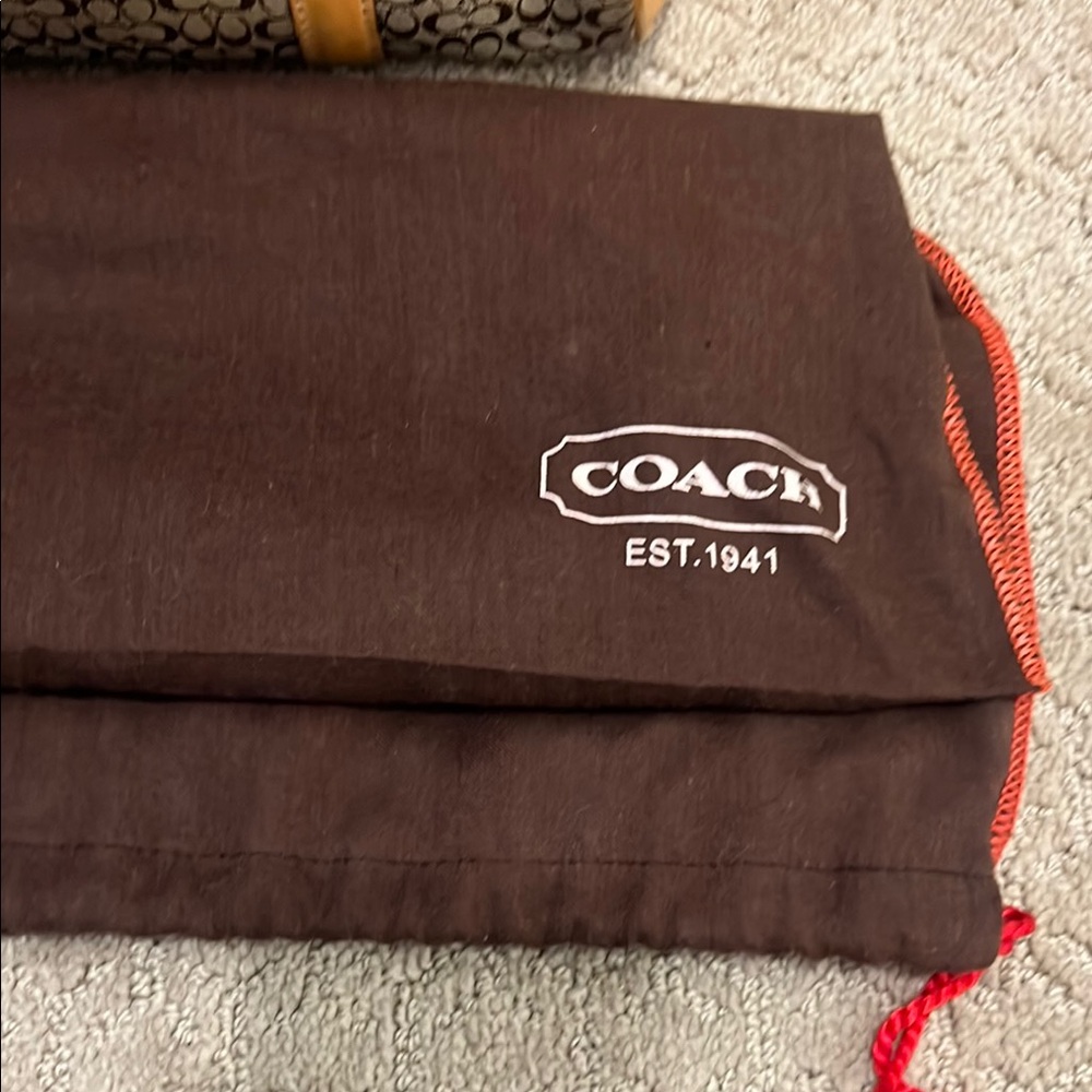 Coach LIMITED EDITION 
Brown and Tan Duffel Bag with Sophisticated Design - Picture 3 of 8